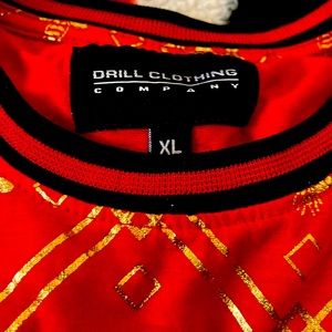 Drill clothing company bumblebee gold print xl